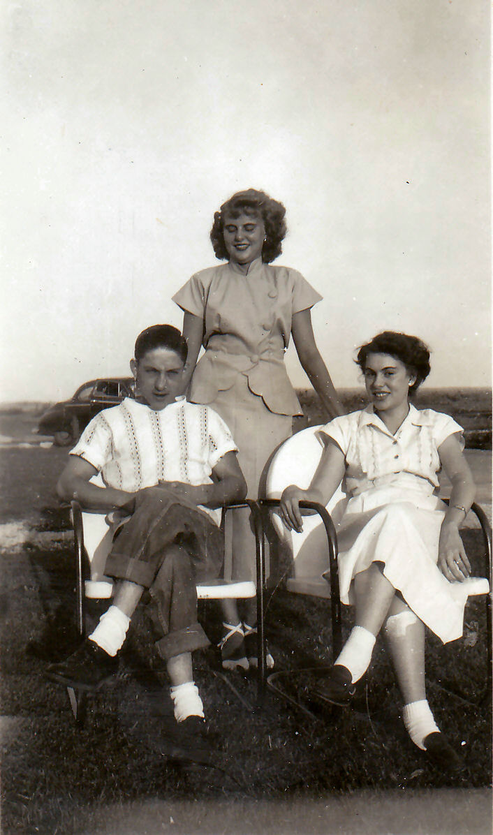 Aunt Dorothy, Dad & Mom